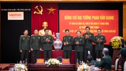 Đại tướng Phan Văn Giang thăm, kiểm tra Tập đoàn Viettel