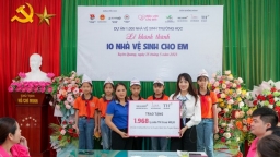 Khánh thành 10 'nhà vệ sinh cho em':  Mang giấc mơ có thật đến với học sinh miền núi