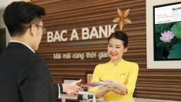 Bac A Bank hoàn 500.000 đồng cho khách hàng mới mở thẻ