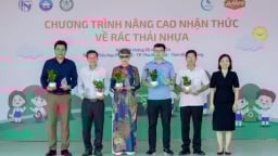 Ánh Hồng Food góp phần nâng cao ý thức về rác thải nhựa trong học đường