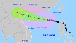 Ngành Y tế Hà Nội công bố số điện thoại nóng ứng trực bão số 3