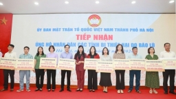 Mặt trận Tổ quốc TP Hà Nội tiếp nhận ủng hộ đồng bào vùng bão lũ