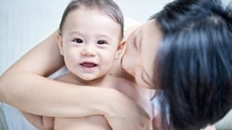 Phụ nữ thành đạt Trung Quốc và xu hướng 'làm mẹ, không làm vợ'