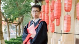 Thủ khoa khối A00 toàn quốc của Hà Nội: Thành công đến từ nỗ lực không ngừng nghỉ