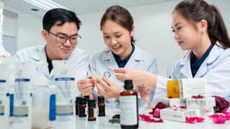 Hơn 30.000 tân sinh viên sẽ nhận học bổng 37-55 triệu đồng/năm