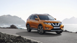 Giá ô tô Nissan tháng 5/2018: X-Trail tăng gần 30 triệu đồng