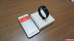 Đánh giá vòng tay Xiaomi Mi Band 2: Giá hấp dẫn, đo nhịp tim chính xác, màn hình OLED