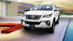 Toyota 'bất ngờ' tăng giá bán 2 mẫu xe đang được người tiêu dùng Việt ưa chuộng