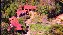 [Nơi tôi sống] - Đến làng Cù Lần nghe chuyện tình ngắm thảo nguyên xanh