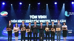 Viettel thưởng cho cá nhân xuất sắc nhất 100 triệu và chuyến học tập tại nước ngoài trị giá 100 triệu