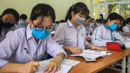 Đề thi tham khảo tốt nghiệp THPT 2020 môn Toán học