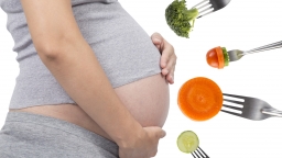 3 tháng cuối thai kỳ nên ăn gì để hai mẹ con khỏe mạnh trong mùa COVID-19?