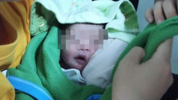 TP. HCM: Gần nửa đêm phát hiện bé trai sơ sinh bị bỏ rơi ở ghế đá