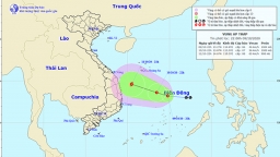 Tin áp thấp nhiệt đới trên biển Đông mới nhất: Di chuyển hướng về miền Trung