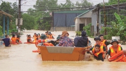 Kêu gọi tổ chức, cá nhân mua tặng thẻ bảo hiểm y tế cho người dân vùng lũ