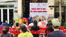 Công ty CP Dưỡng Tâm Group ‘Sẻ chia hạnh phúc’ cho người già neo đơn dịp Tết Tân Sửu