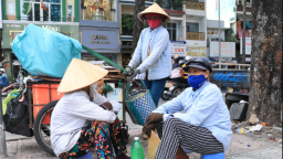 Người ngoại tỉnh ở Hà Nội muốn về quê, đăng ký ngay với chính quyền địa phương