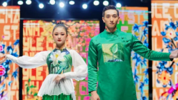 Mẫu nhí Lê Trần Kim Chi tự tin sải bước cùng siêu mẫu Long Lê làm vedette tại Lễ hội Áo dài