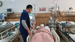 Nhiều người ngộ độc cồn công nghiệp methanol do uống phải rượu ‘rởm’