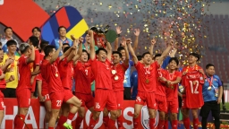 Tuyển Việt Nam “lãi lớn” sau chức vô địch ASEAN Cup