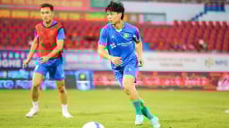 HLV Kim Sang Sik triệu tập Công Phượng lên ĐT Việt Nam