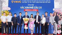 Lần đầu tiên Việt Nam có vaccine phế cầu PCV20 cho người lớn