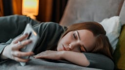 Khủng hoảng danh tính: Thách thức của giới trẻ hiện đại