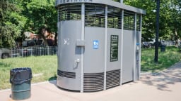 Nhà vệ sinh công cộng giá 1 triệu USD: Hợp lý hay phung phí?
