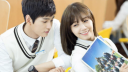 Tình yêu “chớm nở” ở tuổi teen: Quá sớm hay bình thường?