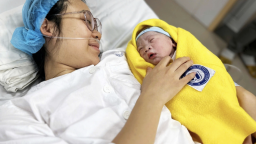 Thai sản sinh con thứ hai: Lao động nữ được nghỉ 7 tháng từ 1/7