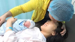 Sinh con thứ 2, lao động nữ được nhận những khoản tiền nào?