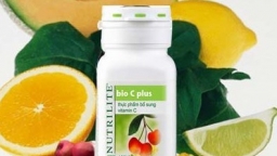 Vitamin C Nutrilite Bio C Plus không phải là thuốc và không thay thế thuốc chữa bệnh