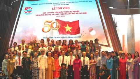 Tiến sĩ Lương Bạch Vân: “Người phất cờ” cho ngành nhựa Việt Nam và gần nửa thế kỷ phụng sự Tổ quốc