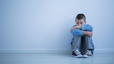Khi con bạn quá ngoan: 6 dấu hiệu cảnh báo trẻ đang cố chiều lòng người khác