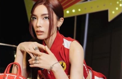 Hoa hậu Kỳ Duyên xuất hiện với gương mặt 