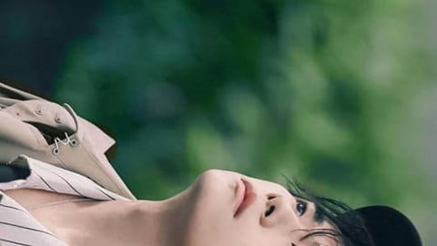 Sống bình thường giữa thế giới rực rỡ