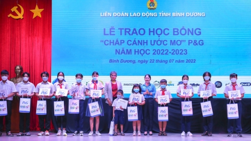 Bền bỉ 26 năm chắp cánh ước mơ cho học sinh nghèo hiếu học