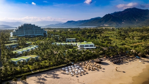 Săn mây miễn phí - Nghỉ dưỡng như ý tại resort 5 sao bên vịnh thiên đường