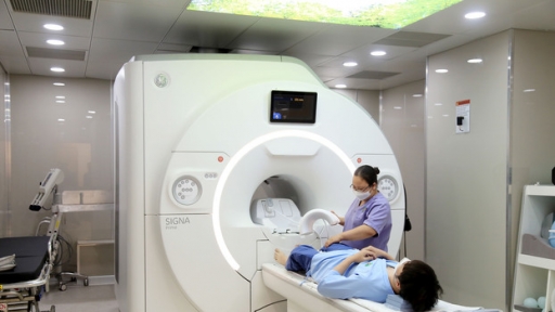 GE Healthcare Việt Nam ra mắt máy chụp cộng hưởng từ thế hệ mới