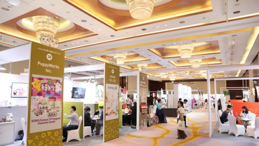 Các hợp đồng có tổng trị giá 28 triệu USD được ký kết tại ASEAN K-Pet Food Fair lần thứ nhất