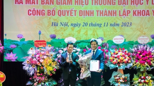 Giám đốc Bệnh viện Bạch Mai kiêm nhiệm Phó Hiệu trưởng Trường đại học Y Dược thuộc Đại học Quốc gia Hà Nội