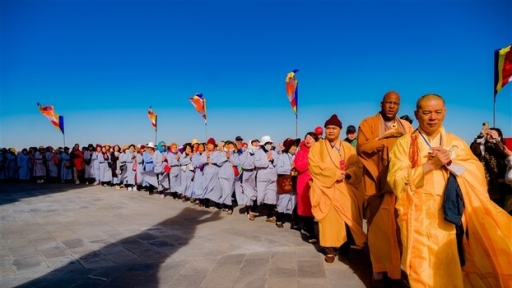 Linh thiêng Đại lễ cầu quốc thái dân an quy mô lớn trên đỉnh Fansipan