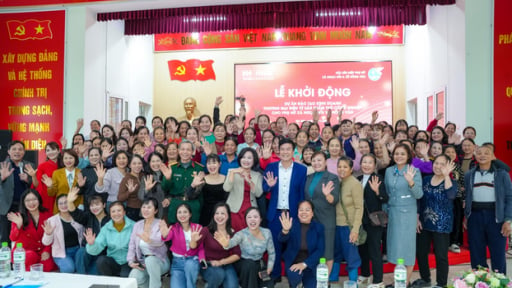 Coca-Cola Việt Nam tiếp tục đồng hành cùng phụ nữ làng nghề ứng dụng kinh doanh TMĐT