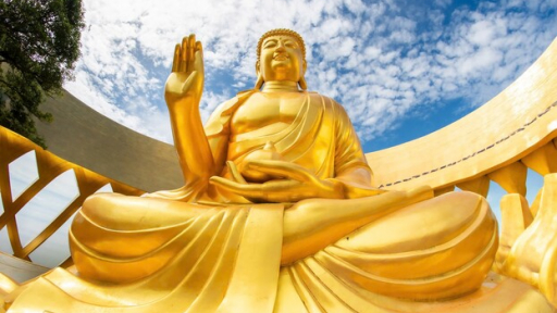 “Giải mã” hình tượng quả sung trên tay tượng Phật Câu Na Hàm Mâu Ni tại núi Bà Đen