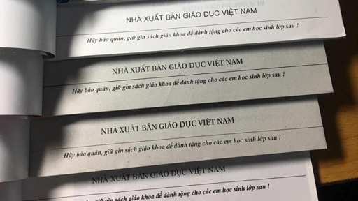 Tin tức giáo dục 29/7: Nhà xuất bản Giáo dục in chữ lạ khiến phụ huynh bất ngờ