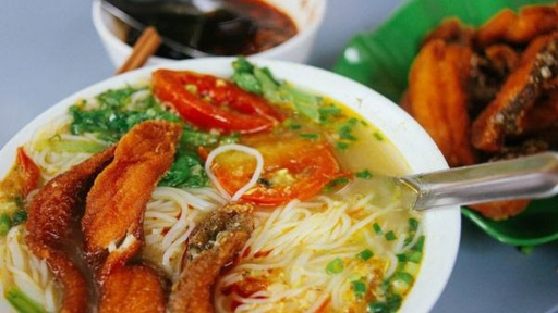 Cách nấu bún cá đơn giản, chuẩn vị, không tanh, chua chua thanh thanh, thơm nức nở