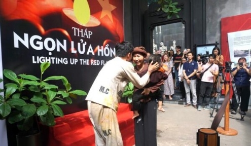 ‘Thắp ngọn lửa hồng’ – Tri ân các anh hùng liệt sĩ