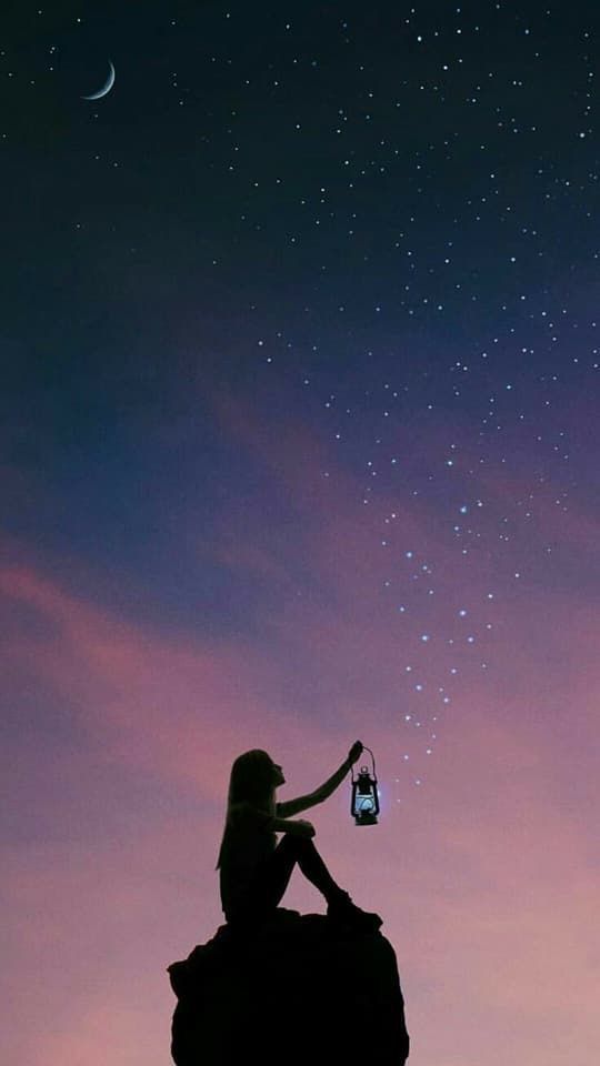   Song Tử ít nói hơn mọi ngày.  