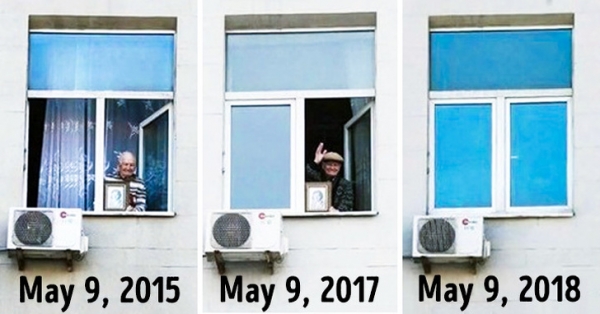 Trong nhiều năm, người đàn ông này cầm tấm ảnh của mẹ mình để chào mừng các thành viên của một cuộc diễu hành mừng ngày Chiến thắng ở Nga.  Năm nay ông ấy không xuất hiện vì đã qua đời ở tuổi 97 vào mùa hè năm 2018