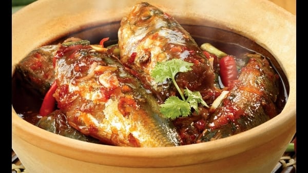   Thực đơn món ăn hàng ngày - Cá nục rim tỏi ớt  
